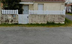 maison dans hameau 6 km de la mer